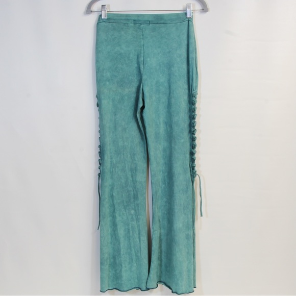 The Pyramid Collection Gray Bell Bottom Stretch Pants Size XS - Picture 6 of 7